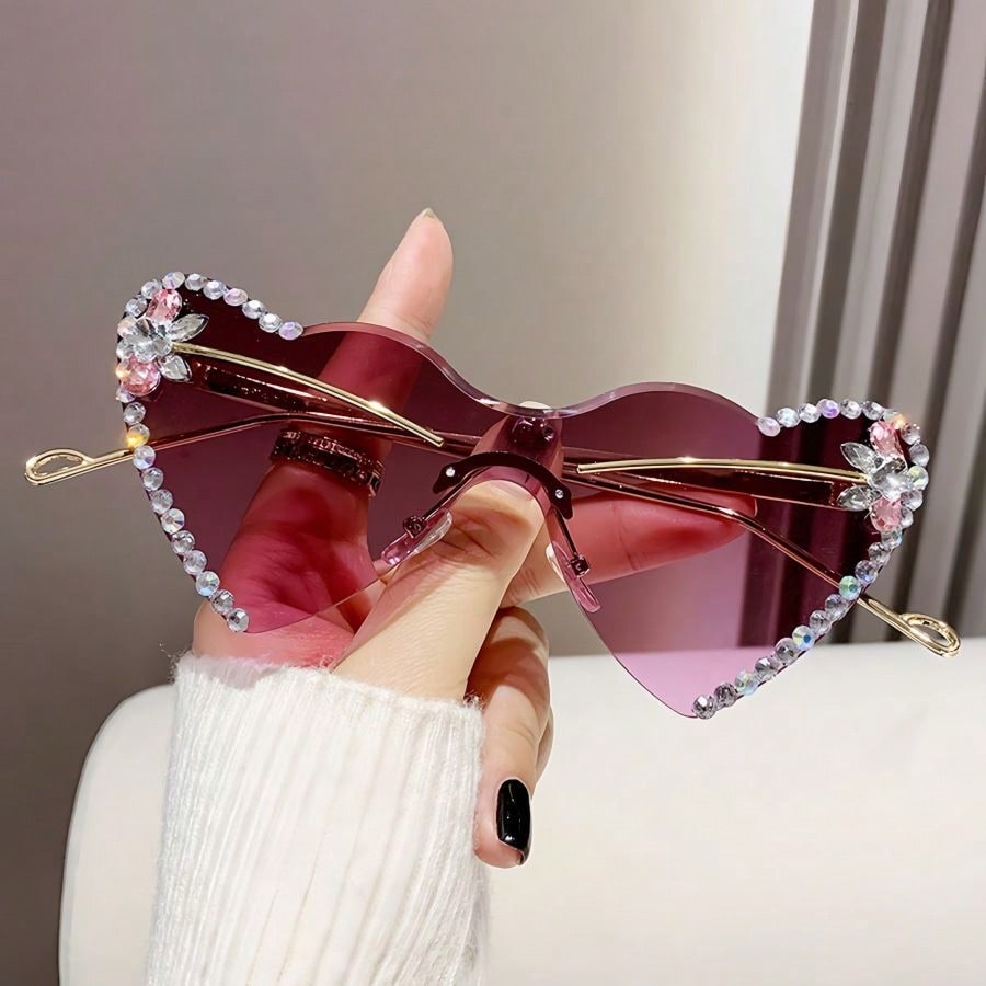 1pcs Heart Shaped One-Piece Women Fashion Eyeglasses Luxury Rhinestone Flower Decoration Tone Music Festival
