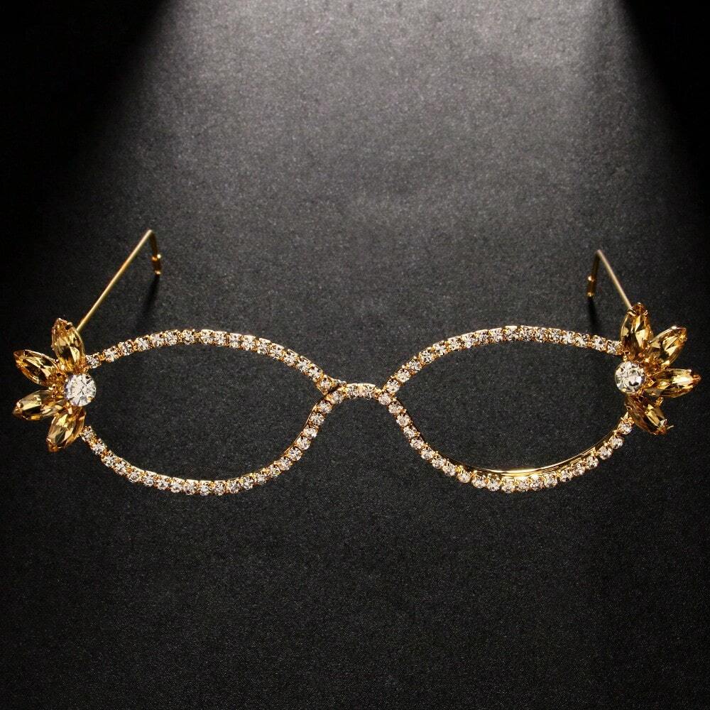 A New Type Of Irregular Oval Eyeglass Frame, Fashionable And Simple European And American Street Photography