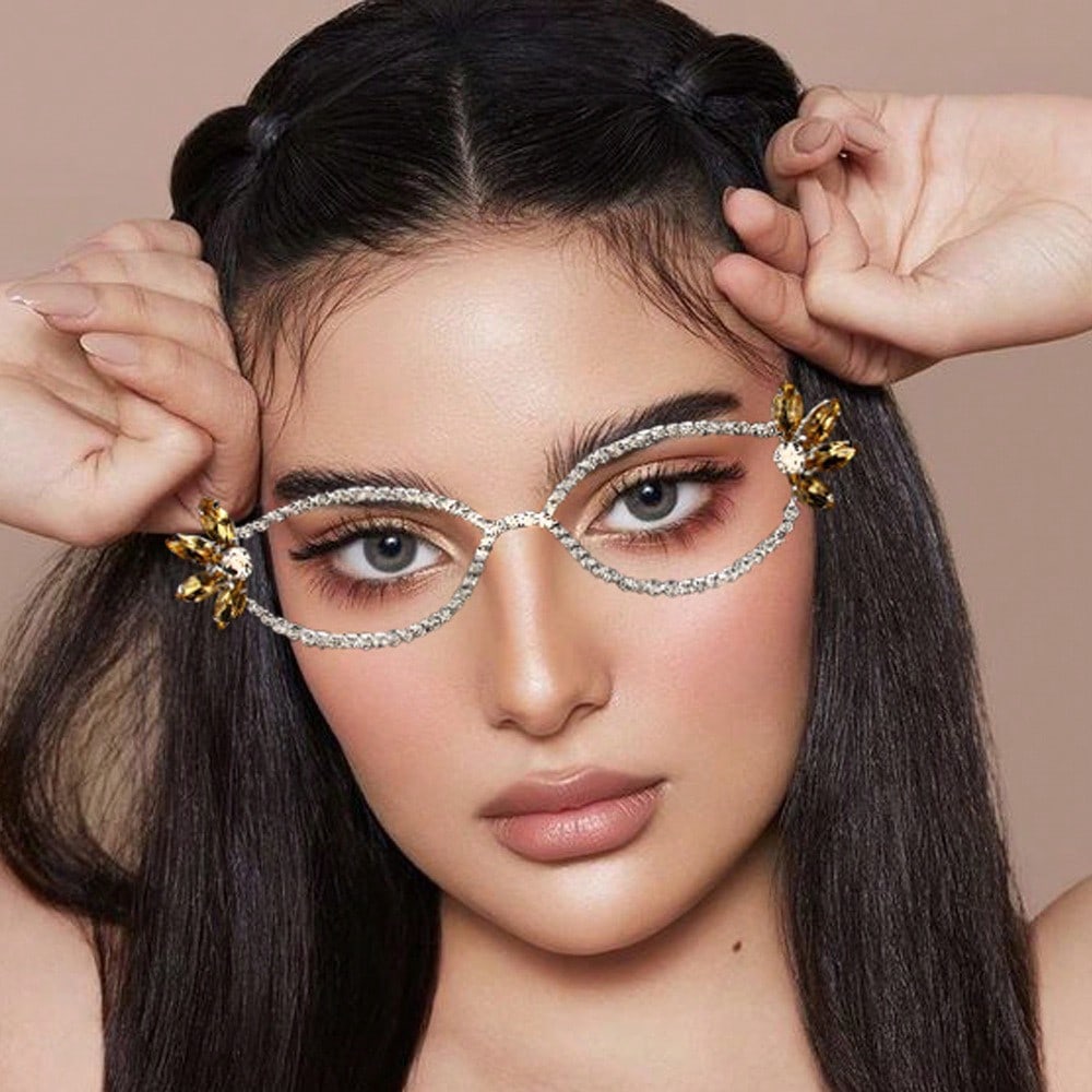 A New Type Of Irregular Oval Eyeglass Frame, Fashionable And Simple European And American Street Photography