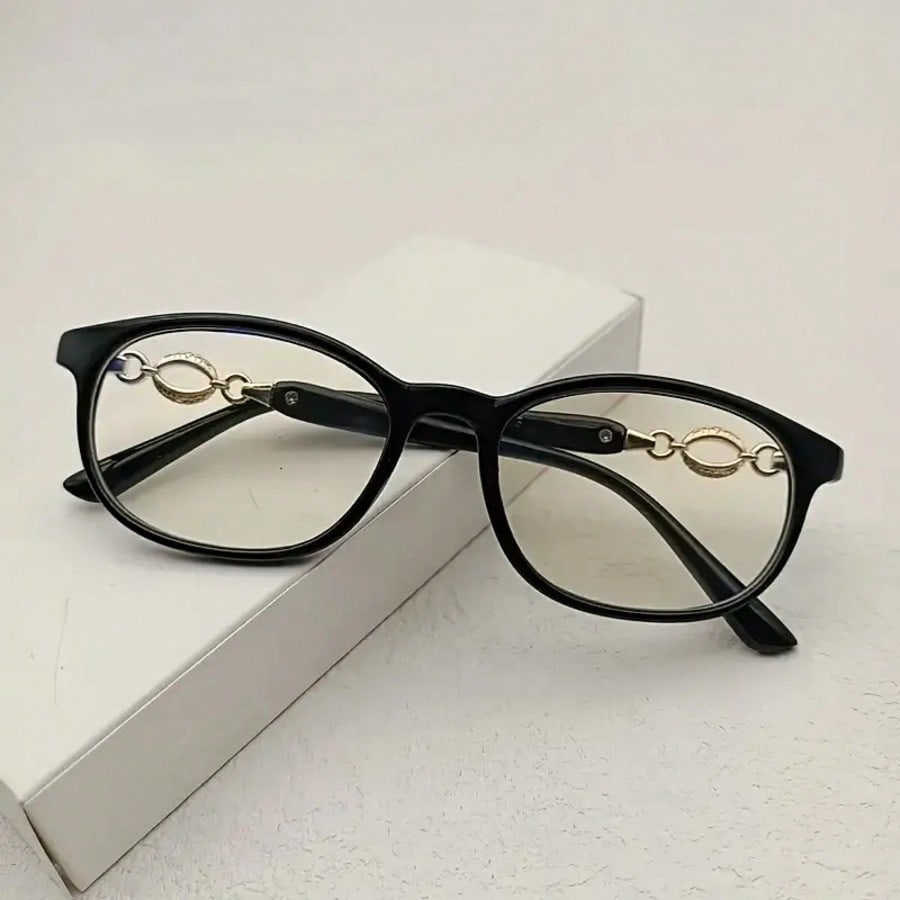 HAITONGCR Fashionable Women's Reading Glasses, Oval Shaped, Available in Red and Black